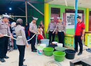 Ditlantas Polda PBD Salurkan 5.000 Liter Air Bersih ke Panti Asuhan Putra Putri Papua Muslim