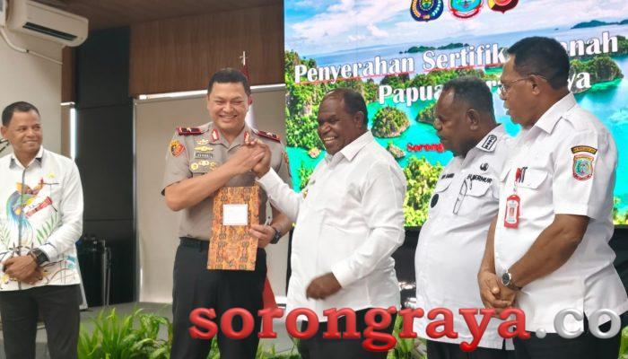 Pemerintah Kabupaten Sorong Hibahkan Tanah Seluas 10 Hektar untuk Pembangunan Polda PBD