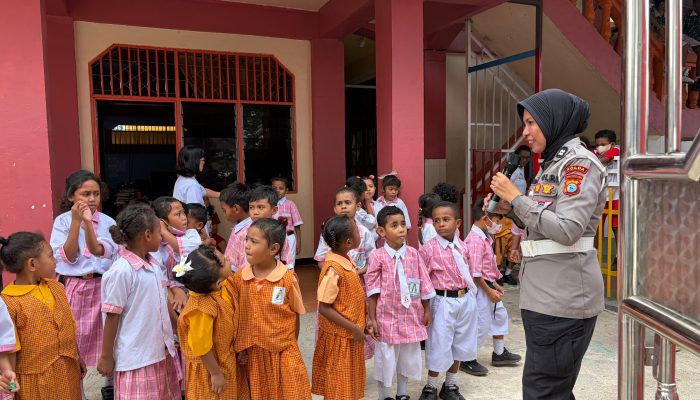 Ditlantas Polda PBD Goes to School  Edukasi Keselamatan Berlalu Lintas Sejak Dini
