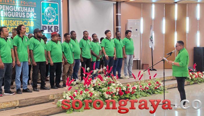Abdullah Gazam Lantik DPC PKB Sorong Selatan